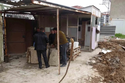 Kaçak kazı ihbarında "altın bulundu" iddiası polisi alarma geçirdi
