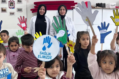 Kahta’da minik öğrencilere el hijyeni eğitimi
