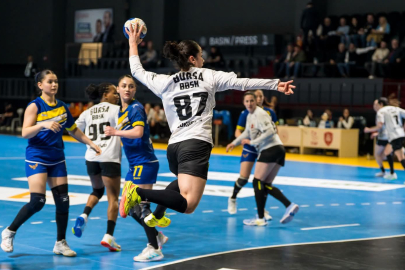 BURSA BÜYÜKŞEHİR BELEDİYESPOR FEDERASYON KUPASI'NDA YARI FİNALDE