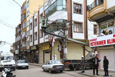 Dicle Elektrik’ten fırtına mesaisi
