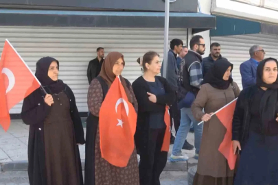 Vanlı annelerin evlat nöbeti devam ediyor
