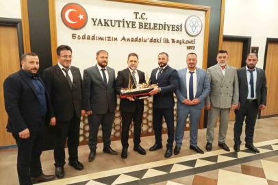 Emre Akoğan’dan Başkan Uçar’a ziyaret; Oto sanayi esnafına taziye evi müjdesi
