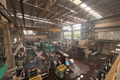 Fabrikanın buhar kazanı patladı, ortalık savaş alanına döndü: 1’i ağır 8 yaralı
