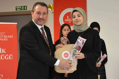 Bilecik’te ‘Rahleden Sahneye: Şehirler Dile Geliyor’ programı düzenlendi
