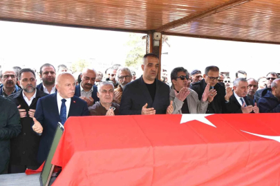 Faruk Terzioğlu, son yolculuğuna dualarla uğurlandı
