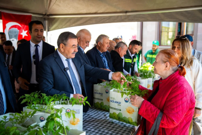 Gölbaşı’nda vatandaşlara 190 bin ata tohumu fidesi dağıtıldı
