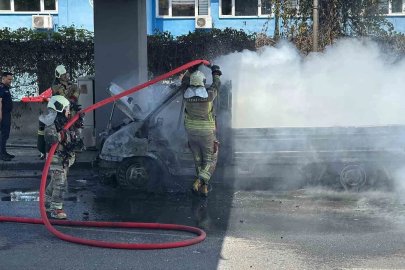 Ankara’da kamyonet yangını
