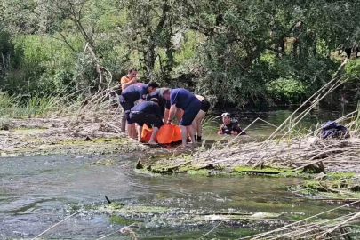 Balıkesir’de 14 yaşındaki çocuk serinlemek için girdiği çayda boğuldu
