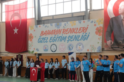 Karapınar’da özel öğrencilerden renkli şenlik
