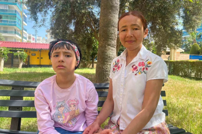2,5 yaşında konuşmayı bırakan 10 yaşındaki kızı için yardım bekliyor
