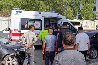Otomobil ile motosiklet çarpıştı: 1 yaralı
