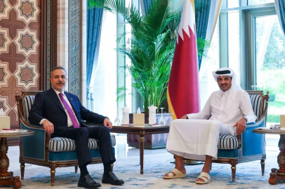 Bakan Fidan, Katar Emiri Şeyh Tamim bin Hamad Al Thani tarafından kabul edildi
