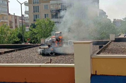 Tekirdağ’da iş yerindeki yangın otoparktaki araçlara sıçramadan söndürüldü
