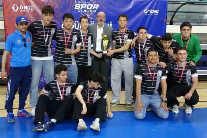 Kütahya’da ilk kez düzenlenen ’İmam Hatip Spor Oyunları’ büyük heyecana sahne oldu
