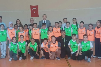 Burhaniye’de Geleneksel Çocuk Oyunları etkinliği başladı
