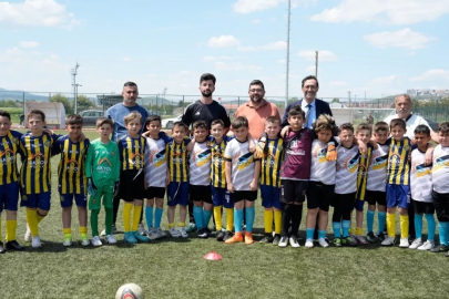 Tavşanlı’da 19 Mayıs futbol turnuvası gerçekleşti
