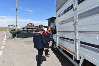 Bayburt’ta bayram öncesi hayvan sevkiyatlarına sıkı denetim
