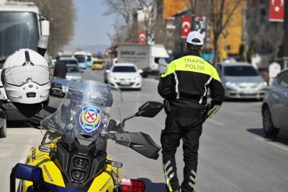 Kütahya’da motosiklet sürücülerine yönelik trafik denetimi
