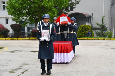 Genç yaşta vefat eden komutanın son mesajları ağlattı: "Öğrencilere burs verelim"
