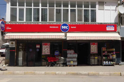 Baba-oğulun mahalle bakkalından Seç Market’e uzanan 40 yıllık yolculuğu
