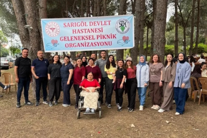 Sarıgöl Devlet Hastanesi personeli piknikte moral depoladı
