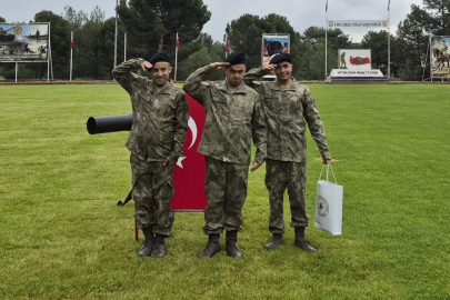 Özel bireyler için özel gün: Bir günlüğüne asker oldular
