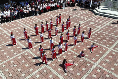 Beylikova’da 19 Mayıs coşkusu meydanlara sığmadı
