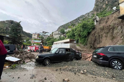 Hatay’da sağanak yağış nedeniyle müstakil ev çöktü: 1 ölü, 2 yaralı
