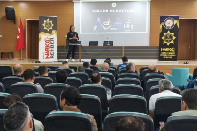 Niğde’de polisten narkotikle mücadelede bilgilendirme çalışmaları
