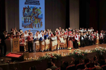 MTK Koleji öğrencilerinden ‘Anadolu’nun Renkli Adımları’ gösterisi
