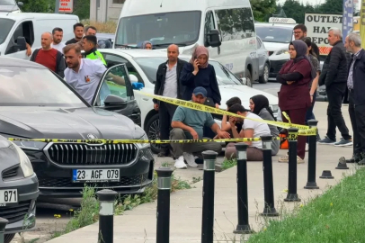Bağcılar’da bir kişi otomobilin bagajında ölü bulundu
