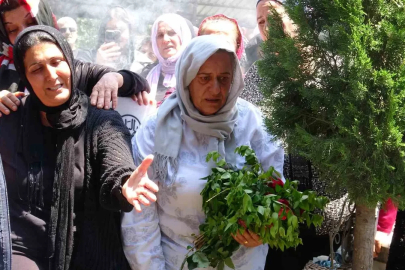 Sel afetinde evladını kaybeden annenin, ‘Beni dinlemedin oğlum, sana gitme dedim’ sözleri yürekleri dağladı
