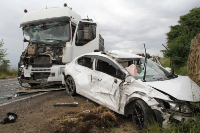 Kula’da zincirleme trafik kazası: 8 yaralı, 1 gözaltı
