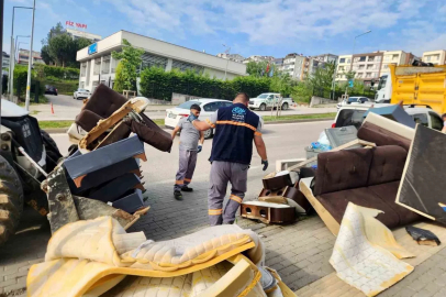 Nilüfer Belediyesi bayram boyunca sahada
