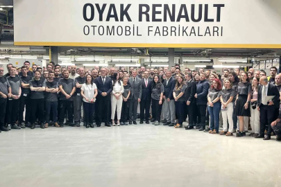 Bakan Kacır: "Türkiye’ye yatırım yapan kazanıyor"
