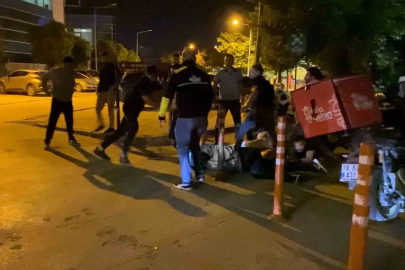 Sokak ringe döndü, yumruklar havada uçuştu
