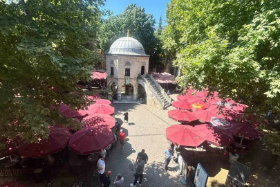 530 Yıllık Tarihi Kozahan’da Vakıfların Masa Sandalye "Yap Boz" una Devam...