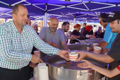 İznik’te 5 bir kişilik aşure ikramı
