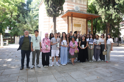 Osmangazi’de Gençler Tanpınar’ın Satırlarından Tarihe Yürüdü