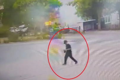 Şapkalı hırsız ’Örümcek Adam’ gibi tırmanıp evleri soydu
