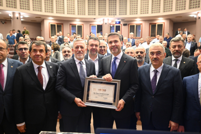Enerji ve Tabii Kaynaklar Bakanı Alparslan Bayraktar BTSO Meclisinde