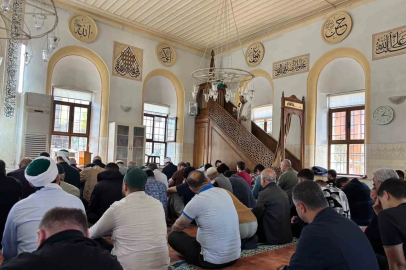 Cuma Hutbesi’nde sosyal medya uyarısı: "Bir paylaşım yıllarca taşınacak yaraya dönüşebilir"
