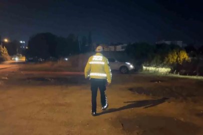 "Ben seyir halinde değilim" dedi, polisi çileden çıkardı
