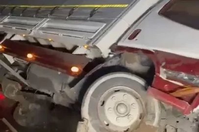 Bursa’da dört araç birbirine girdi: Trafik uzun süre aksadı
