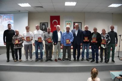 "Eski Sular Yeni Kulaçlar" İznik’te geçmiş ile geleceği aynı kulvarda buluşturdu

