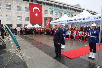Nilüfer'de Cumhuriyet Bayramı Coşkusu Törenlerle Başladı