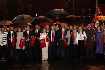 Binlerce Nilüfer' li Cumhuriyet’in 103’üncü Yılını Her Yıl Olduğu Gibi Coşku İle Kutladı..